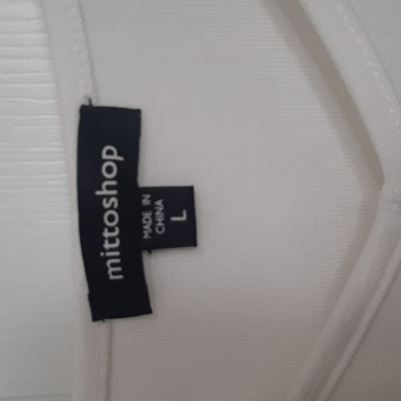 Posh Peach Tank Top - Picture 4 of 4